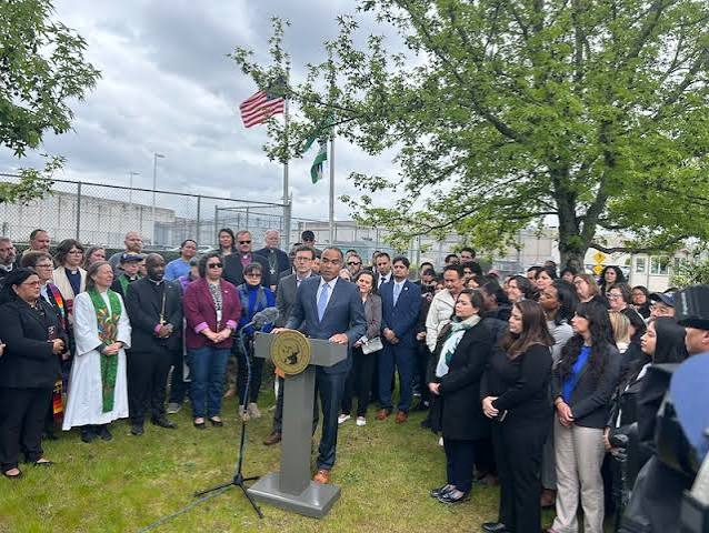 Will ICE take control of the privately run detention center in Tacoma?